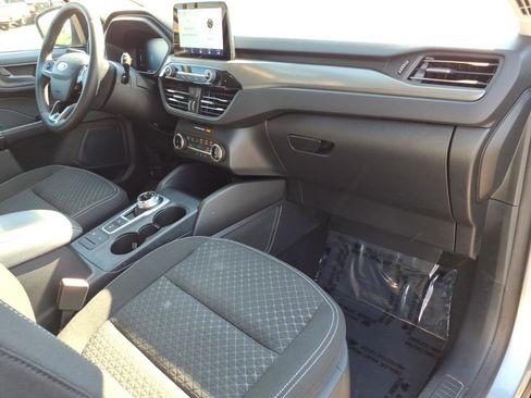 Certified 2023 Ford Escape Active AWD/4WD image 10