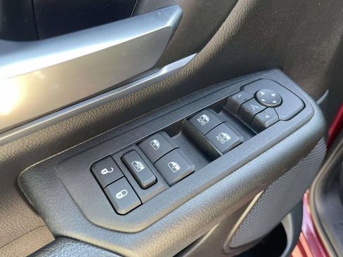 Used 2025 RAM 1500 Big Horn AWD/4WD image 17