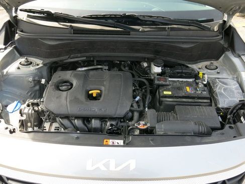 Used 2024 Kia Seltos LX AWD/4WD image 31