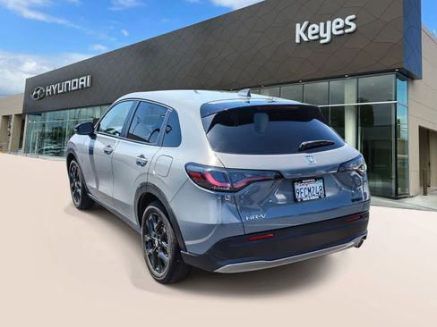 Used 2023 Honda HR-V Sport image 7