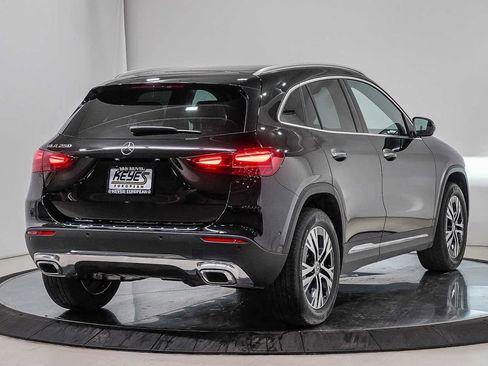 Used 2025 Mercedes-Benz GLA 250 image 4