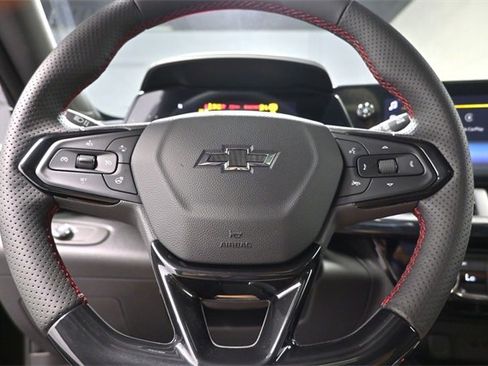 New 2025 Chevrolet Trax RS w/ Sunroof Package image 20