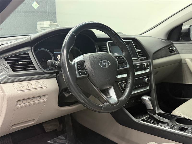 Used 2019 Hyundai Sonata Limited FWD image 9