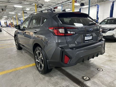 Certified 2025 Subaru Crosstrek 2.0i Premium image 6