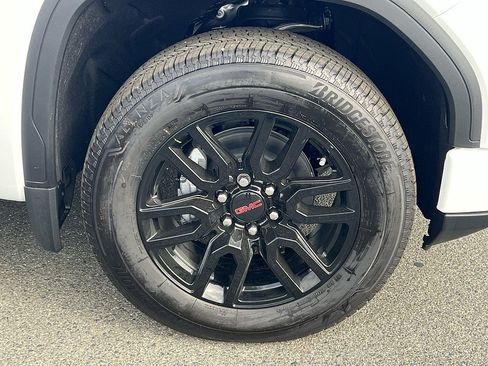 New 2026 GMC Sierra 1500 Elevation w/ LPO, Elevation Black Package RWD image 34
