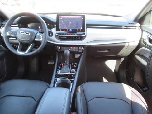 Used 2024 Jeep Compass Limited w/ Elite Group image 11