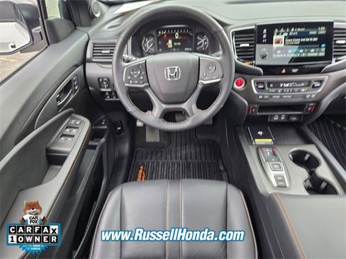 Certified 2025 Honda Passport TrailSport image 8