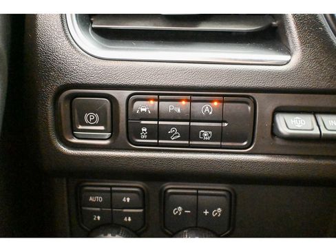 Used 2023 Chevrolet Tahoe High Country AWD/4WD image 47