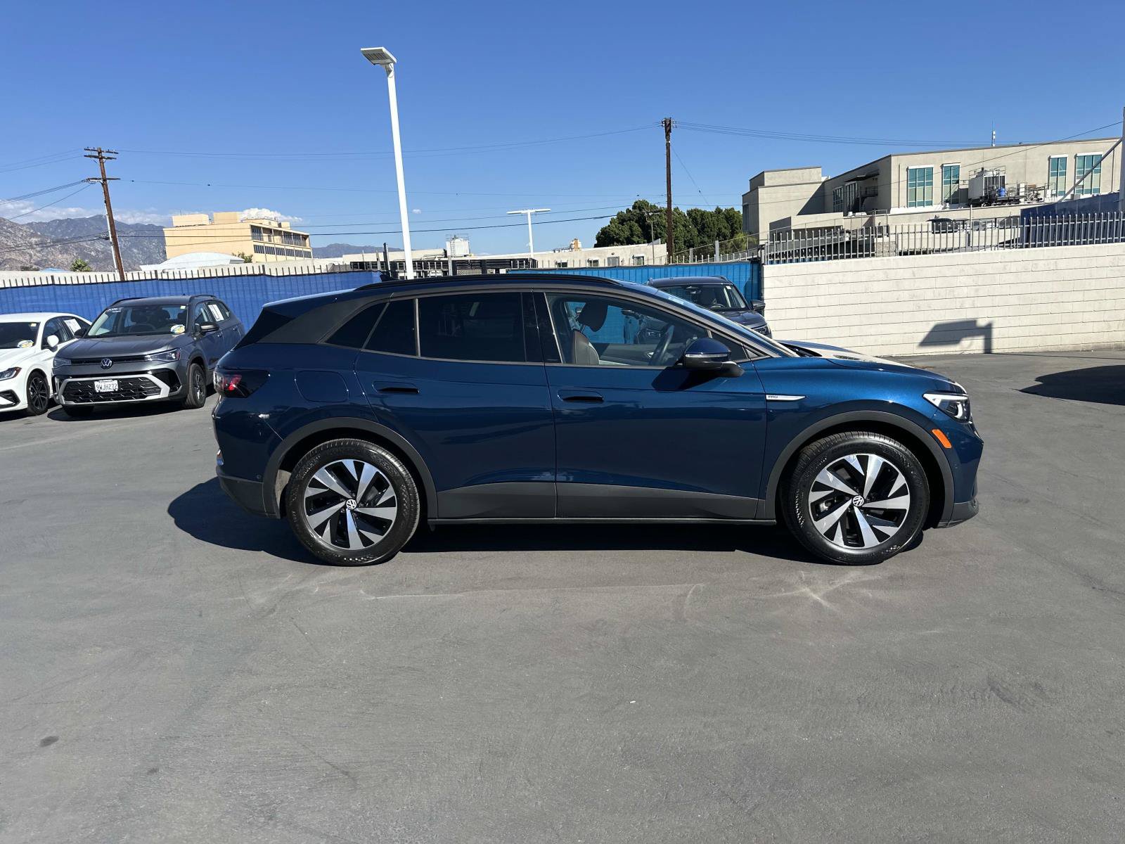 Certified 2023 Volkswagen ID.4 Pro RWD image 3