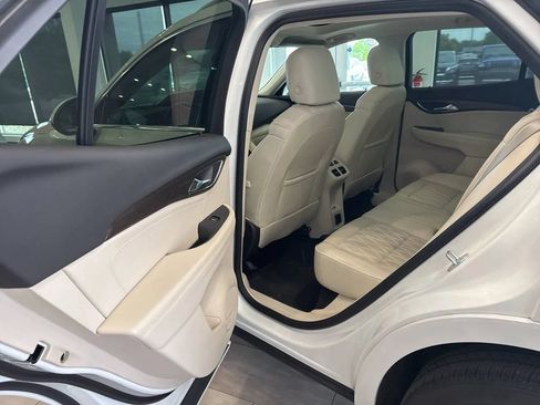 Used 2023 Buick Envision Avenir FWD image 35