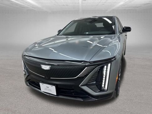 Certified 2025 Cadillac Lyriq Sport image 4