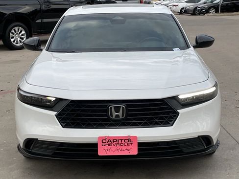 Used 2025 Honda Accord Sport image 7