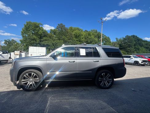 Used 2020 GMC Yukon Denali w/ Denali Premium Package AWD/4WD image 2