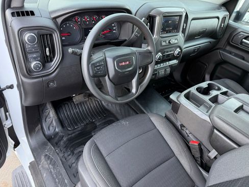 Used 2024 GMC Sierra 2500 Pro w/ Convenience Package image 11