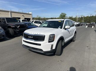Used 2022 Kia Telluride EX w/ EX Premium Package video 2