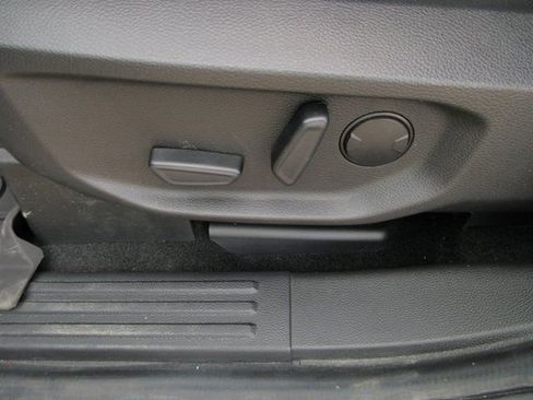 Used 2024 Ford Ranger XLT image 19