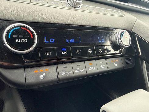 Used 2023 Hyundai Elantra SEL w/ Convenience Package FWD image 26