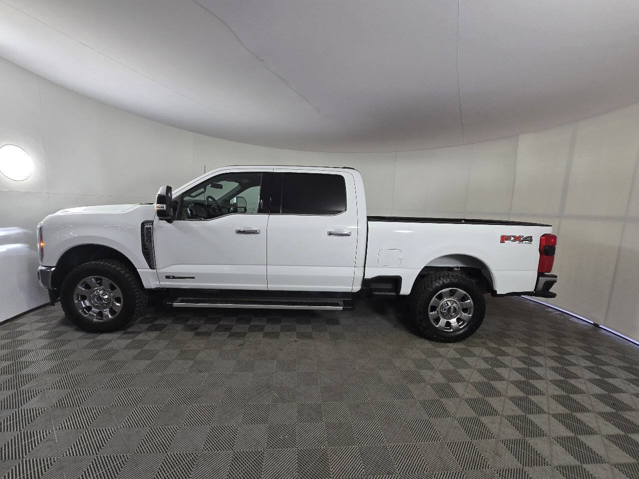 Used 2023 Ford F250 Lariat w/ Chrome Package AWD/4WD image 6