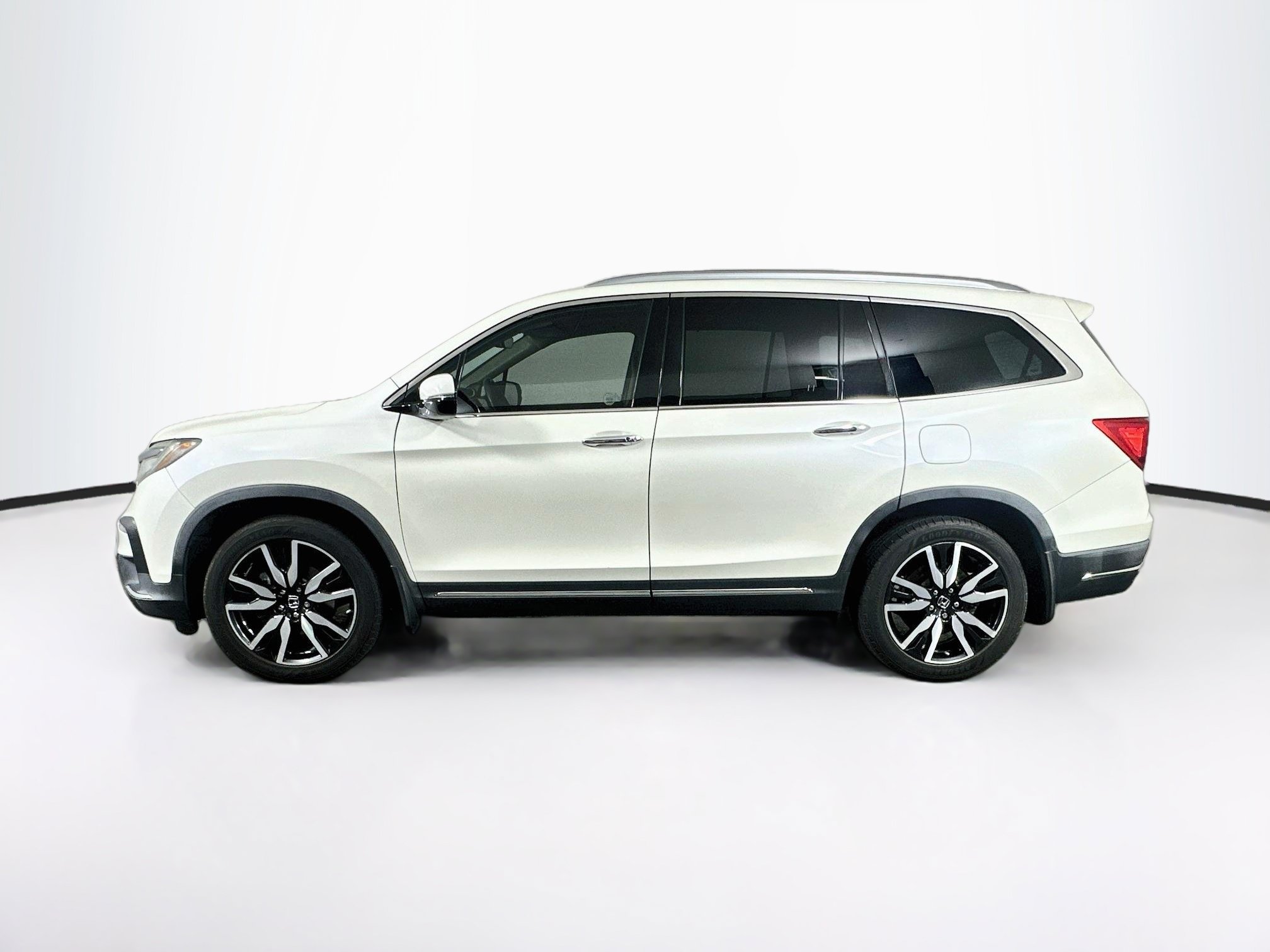 Used 2019 Honda Pilot Touring image 4