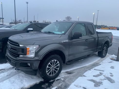 Used 2019 Ford F150 XLT w/ Equipment Group 302A Luxury image 2