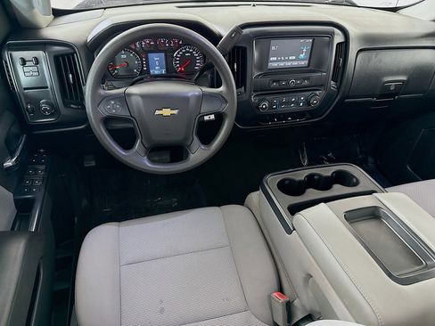 Used 2016 Chevrolet Silverado 1500 Custom w/ Custom Convenience Package RWD image 16