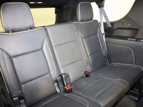 Used 2023 Chevrolet Suburban Premier w/ Advanced Technology Package image 45