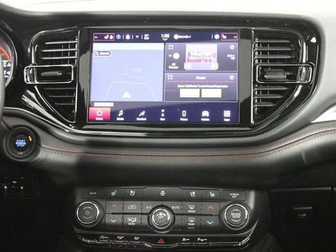 Used 2024 Dodge Durango GT image 29