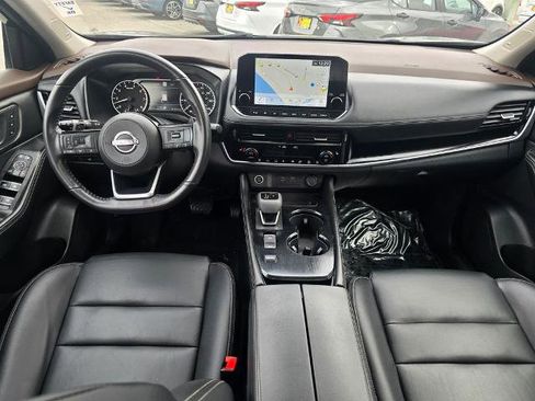 Certified 2022 Nissan Rogue SL w/ SL Premium Package image 10