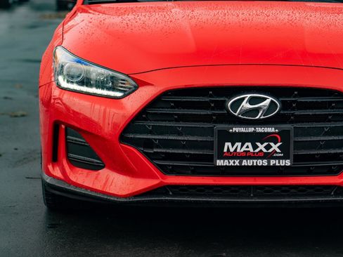 Used 2021 Hyundai Veloster 2.0 Premium image 5