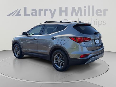 Used 2017 Hyundai Santa Fe Sport FWD image 3
