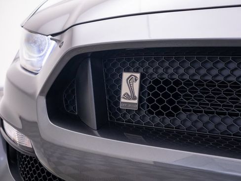 Used 2020 Ford Mustang Shelby GT350 w/ Technology Package RWD image 39