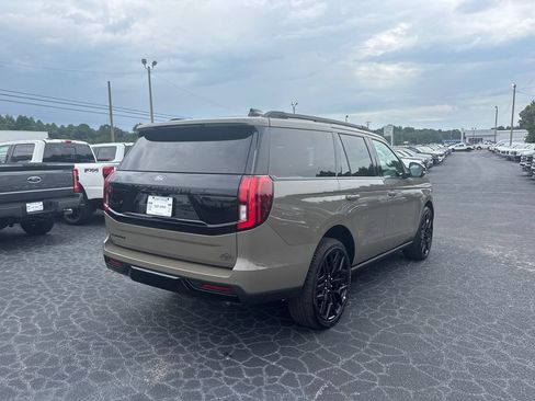 New 2027 Ford Expedition Platinum w/ Stealth Performance Package AWD/4WD image 5