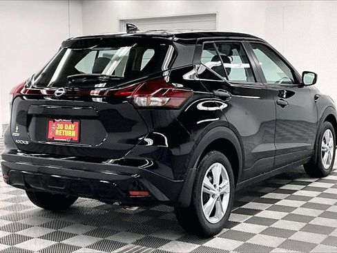 New 2025 Nissan Kicks Play S image 16