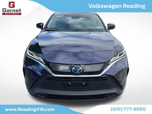 Used 2023 Toyota Venza LE AWD/4WD image 8
