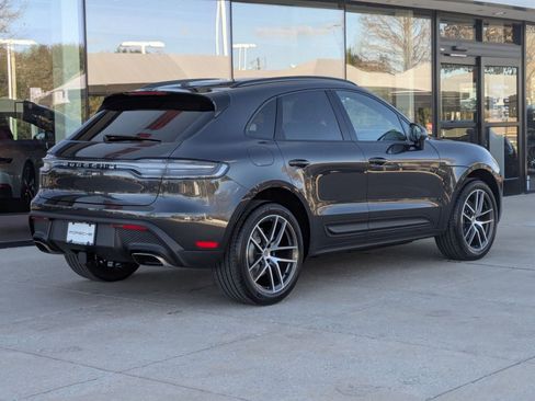 New 2026 Porsche Macan image 9