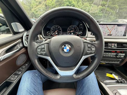 Used 2018 BMW X5 xDrive50i AWD/4WD image 17