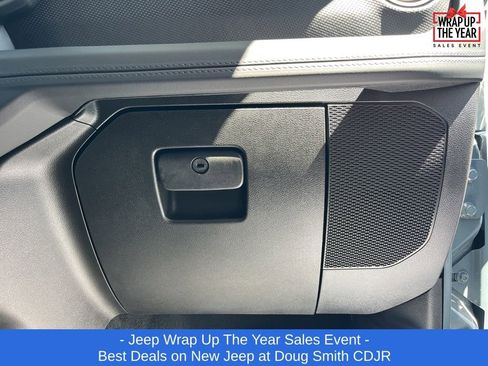 New 2025 Jeep Gladiator Rubicon w/ Convenience Group image 21