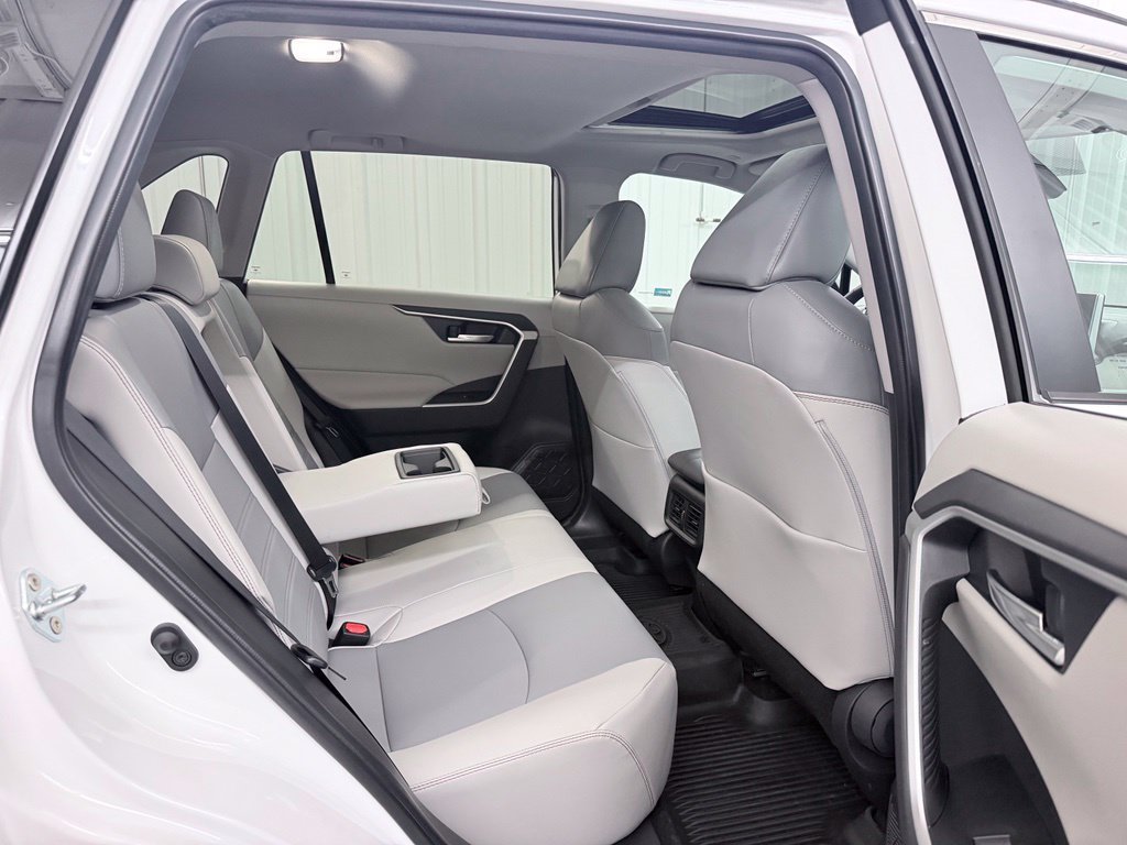 Used 2023 Toyota RAV4 XLE Premium FWD image 32