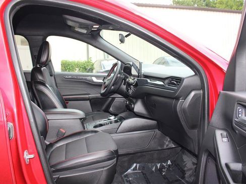 Used 2023 Ford Escape ST-Line AWD/4WD image 11