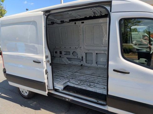 Used 2020 Ford Transit 250 Medium Roof RWD image 7