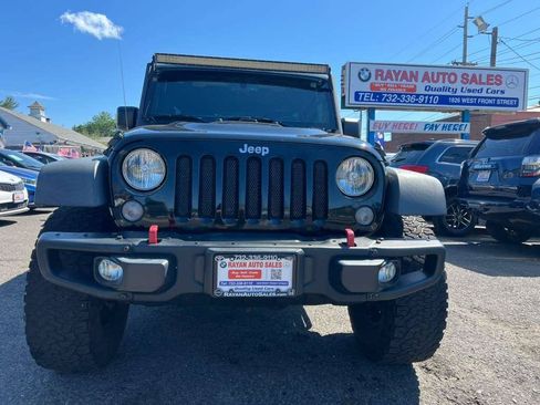 Used 2015 Jeep Wrangler Unlimited Rubicon AWD/4WD image 7