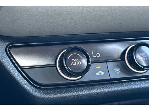Used 2025 Honda HR-V LX image 29