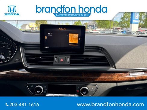 Used 2020 Audi Q5 2.0T Premium w/ Convenience Package AWD/4WD image 19