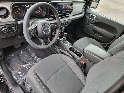 Certified 2024 Jeep Wrangler Unlimited Sport AWD/4WD image 19