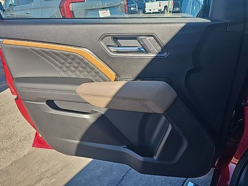 New 2026 GMC Canyon Denali image 10