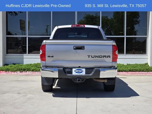 Used 2020 Toyota Tundra SR5 w/ SR5 Upgrade Package image 6