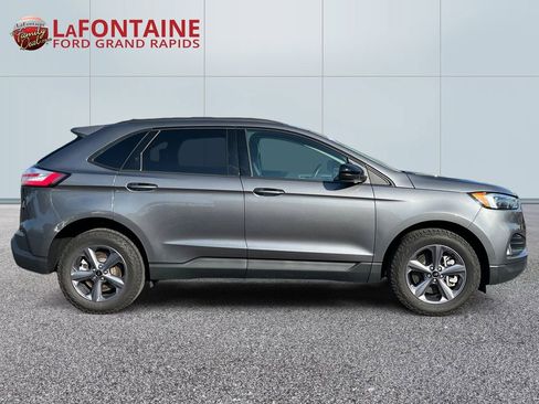 Used 2024 Ford Edge SEL w/ Sport Appearance Package AWD/4WD image 8