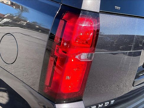 Used 2018 Chevrolet Tahoe Premier image 29