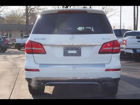 Used 2018 Mercedes-Benz GLS 450 4MATIC image 4