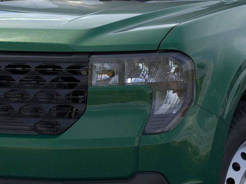 New 2025 Ford Maverick XL w/ Equipment Group 101A image 19